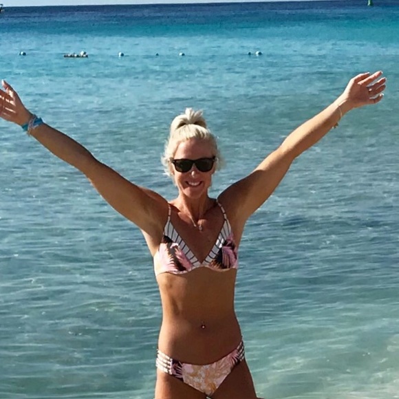 Meet your Posher, Carissa - Picture 1 of 1